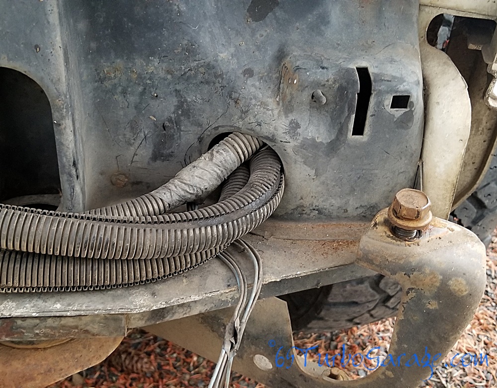 Loom and mess through core support